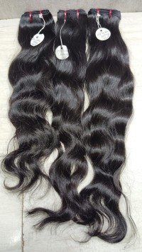 wavy hair